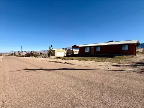 Exterior - 30082 N Haystack Dr, Meadview, AZ 86444 photo 3 of 7