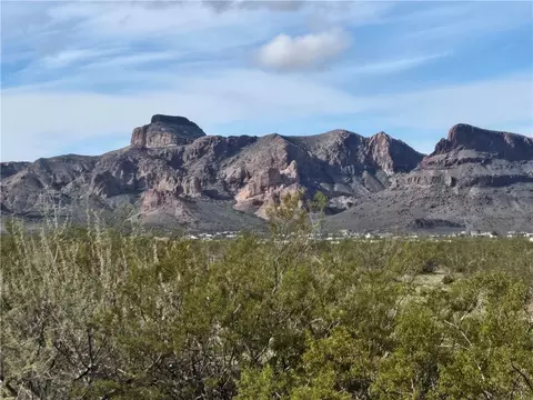 2034 S Cove Rd, Golden Valley, AZ 86413
