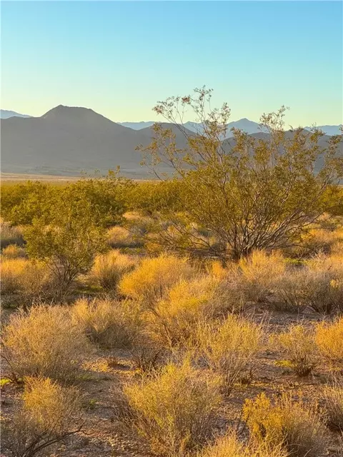 6927 E Concho Pl, Kingman, AZ 86401 photo 9
