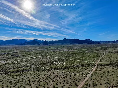 0 W Chaur Dr, Golden Valley, AZ 86413