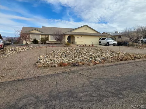 9197 N Concho Dr, Kingman, AZ 86401