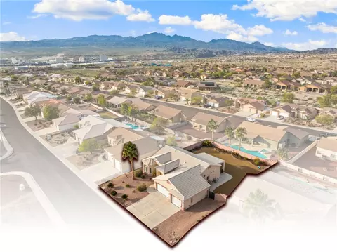 2821 E Singing Breeze Ln, Bullhead City, AZ 86429