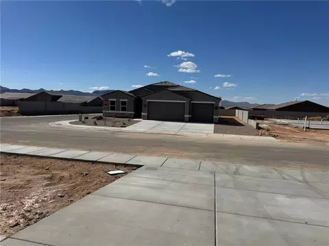 3669 Arcadia Ave, Kingman, AZ 86401