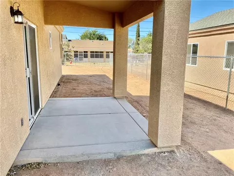 Exterior - 2945 E Mcvicar Ave, Kingman, AZ 86409 photo 4 of 5
