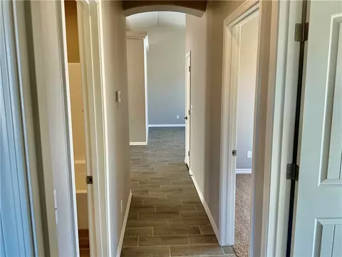 Entry Way - 2945 E Mcvicar Ave, Kingman, AZ 86409 photo 2 of 2