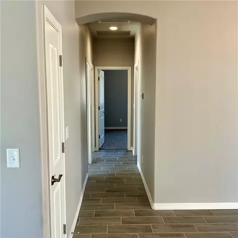 Entry Way - 2945 E Mcvicar Ave, Kingman, AZ 86409 photo 1 of 2