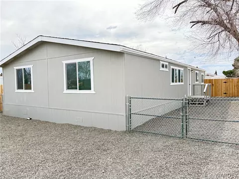 3194 E Snavely Ave, Kingman, AZ 86409