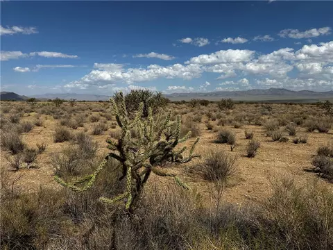 310-02 N 032 N Avenida Obregon Ave, Kingman, AZ 86409