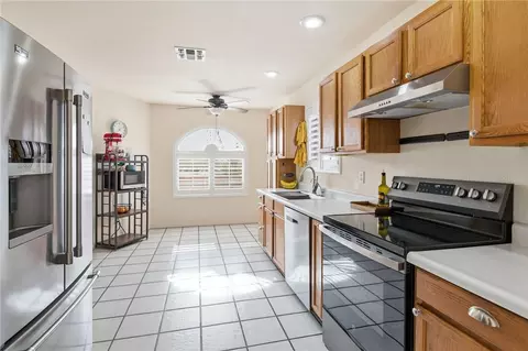 7018 E Villa Cir, Kingman, AZ 86401 photo 6