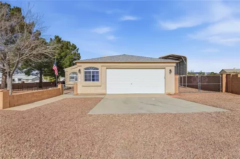 7018 E Villa Cir, Kingman, AZ 86401