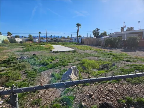 1786 Paseo De Playa, Bullhead City, AZ 86442