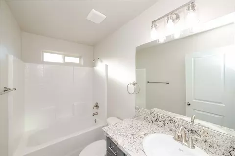 Bath - 3675 E Ryan Ave, Kingman, AZ 86409 photo 2 of 2