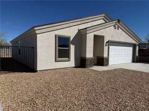 Exterior - 3675 E Ryan Ave, Kingman, AZ 86409 photo 2 of 8