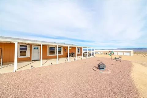 3705 E Calle Alamo Dr, Kingman, AZ 86409