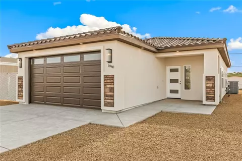 1840 Talc Rd, Bullhead City, AZ 86442