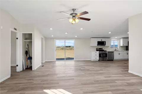 2917 E Barnett Pl, Kingman, AZ 86409 photo 9