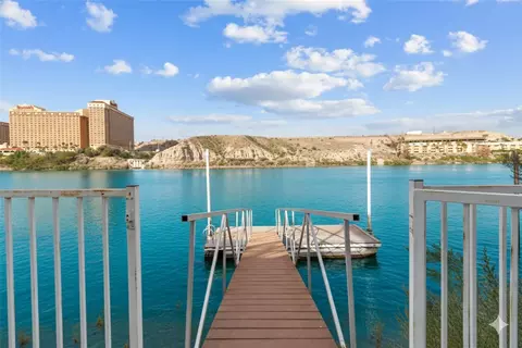 351 Krueger Ln, Bullhead City, AZ 86429