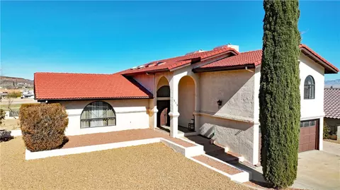 315 Greenway Dr, Kingman, AZ 86401