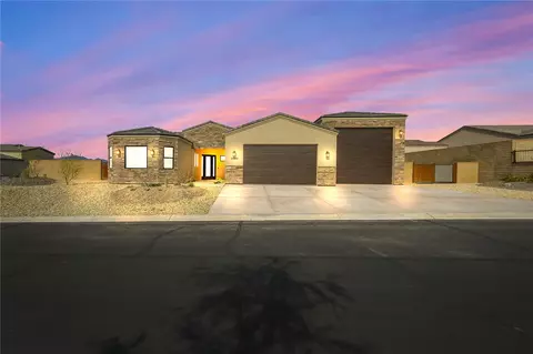 3243 Esmerelda Drive Dr, Bullhead City, AZ 86429