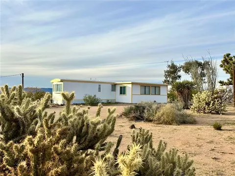 3309 N Bacobi Rd, Golden Valley, AZ 86413