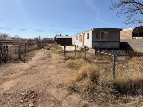 3606 E Robin Ln, Kingman, AZ 86409 photo 2