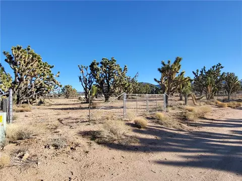26336 N Pear Ave, Meadview, AZ 86444