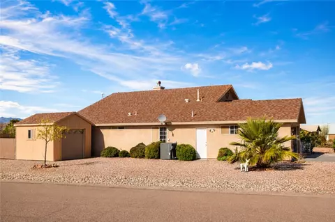 Exterior - 7560 E Cayuse Dr, Kingman, AZ 86401 photo 5 of 11