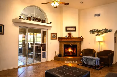 Entry Way - 7560 E Cayuse Dr, Kingman, AZ 86401 photo 3 of 4