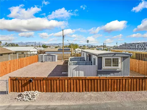 1876 Oliver Dr, Bullhead City, AZ 86442