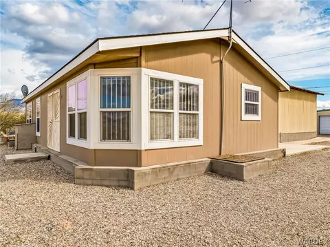3199 E Katherine Dr, Bullhead City, AZ 86429