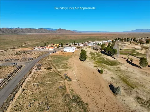 7937 E Saddleback Dr, Kingman, AZ 86401 photo 3