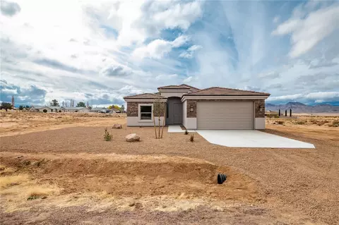 7426 E Squaw Creek Dr, Kingman, AZ 86401