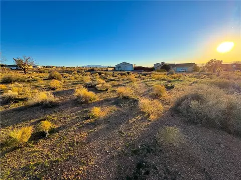 9368 N Branded Rd, Kingman, AZ 86401