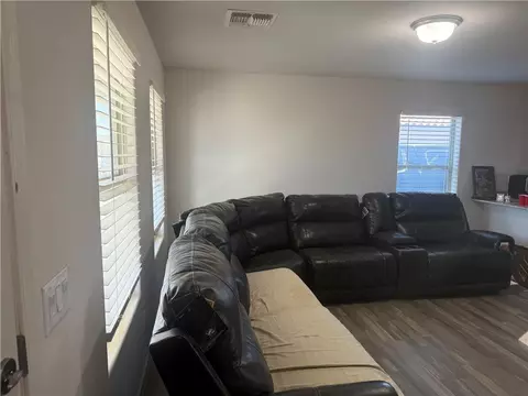 Living - 3635 E Koval Dr, Kingman, AZ 86409 photo 1 of 2
