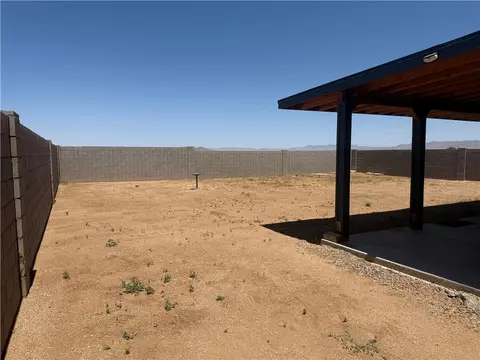 Exterior - 3635 E Koval Dr, Kingman, AZ 86409 photo 4 of 8