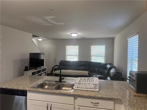 Kitchen - 3635 E Koval Dr, Kingman, AZ 86409 photo 4 of 4