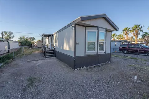 310 Meander Dr, Bullhead City, AZ 86442
