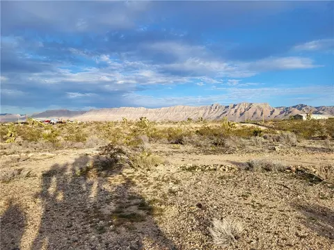 1133 W Echo Dr, Meadview, AZ 86444