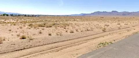 7428 Fawn Dr, Kingman, AZ 86401