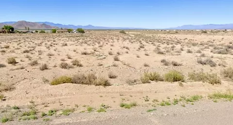 72 E Nn E Red Butte Dr, Kingman, AZ 86401