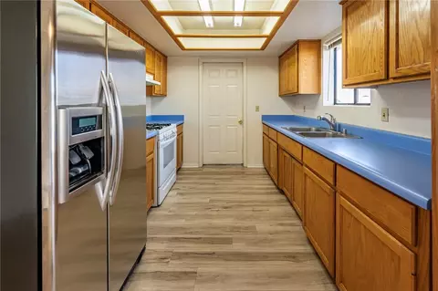 Kitchen - 3216 N Apache St, Kingman, AZ 86401 photo 1 of 3