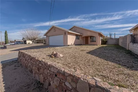 Other - 3216 N Apache St, Kingman, AZ 86401 photo 1 of 6
