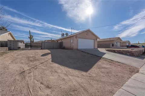 Other - 3216 N Apache St, Kingman, AZ 86401 photo 2 of 6