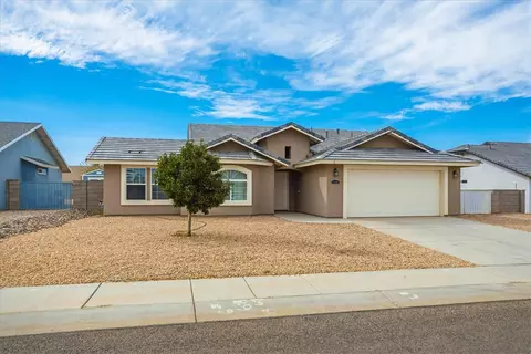 Exterior - 3905 Easy St, Kingman, AZ 86409 photo 3 of 14