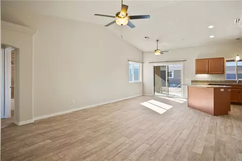 Living - 3905 Easy St, Kingman, AZ 86409 photo 1 of 4