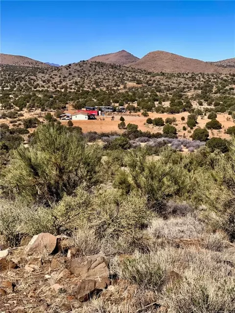 9918 E Blake Ranch Rd, Kingman, AZ 86401