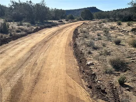 00 E Mica, Kingman, AZ 86401 photo 16