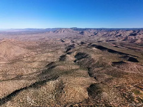 00 E Mica, Kingman, AZ 86401 photo 14
