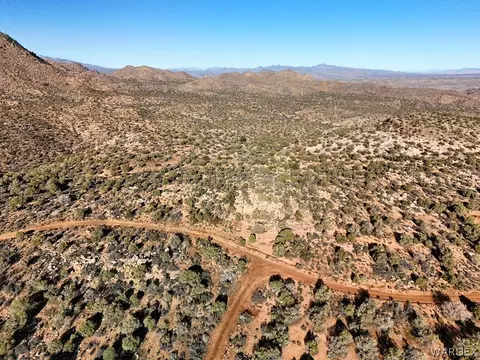 00 E Mica, Kingman, AZ 86401 photo 2