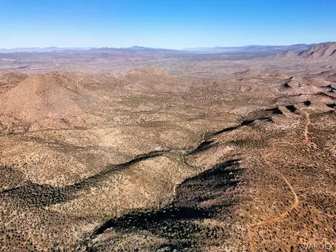 00 E Mica, Kingman, AZ 86401 photo 6